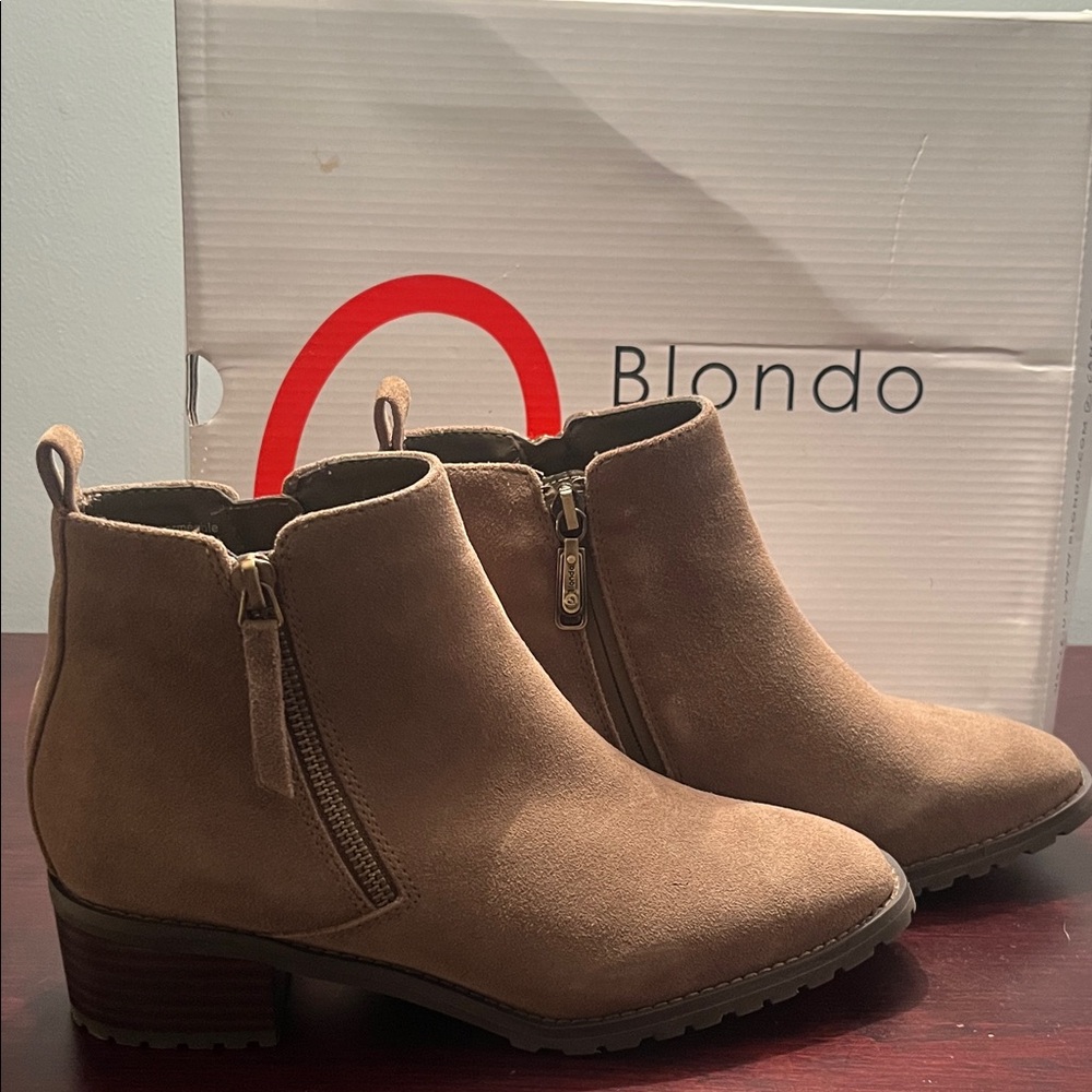 Blondo Women's Brown Ankle Booties